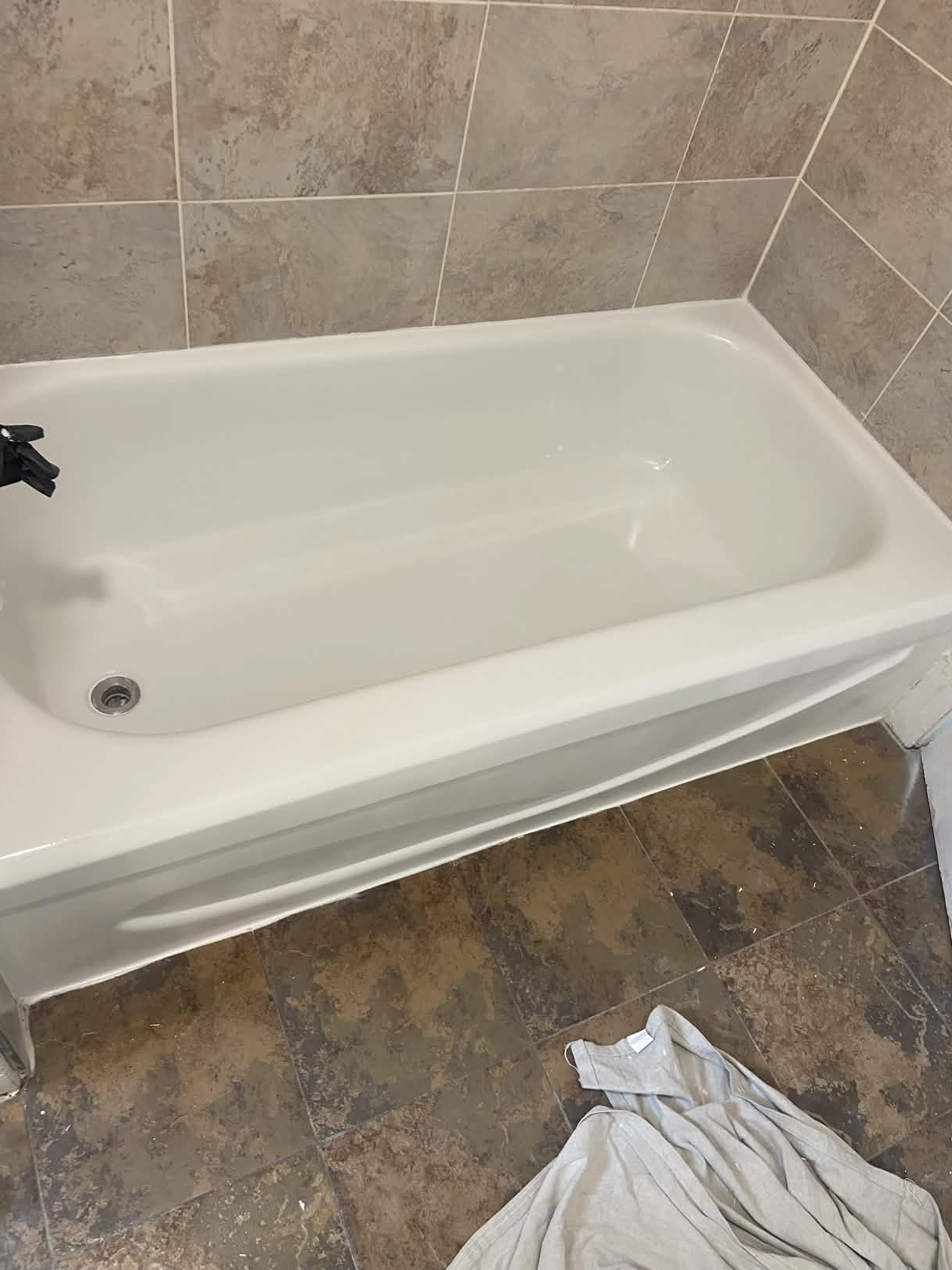 Professional bathtub reglazing